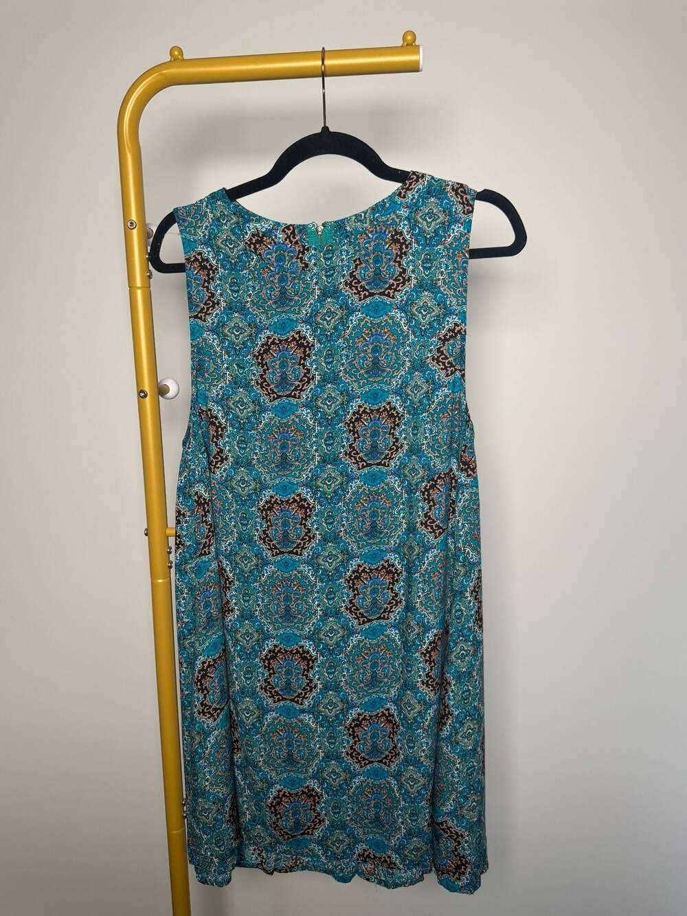 Umgee USA Sleeveless Paisley Print Shift Dress Size L